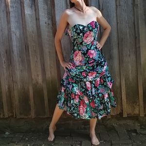 VTG Floral Strapless Dress